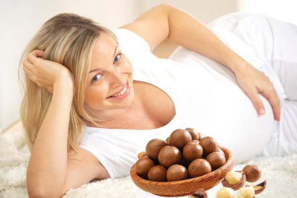 Bà bầu nên ăn bao nhiêu hạt macca mỗi ngày?